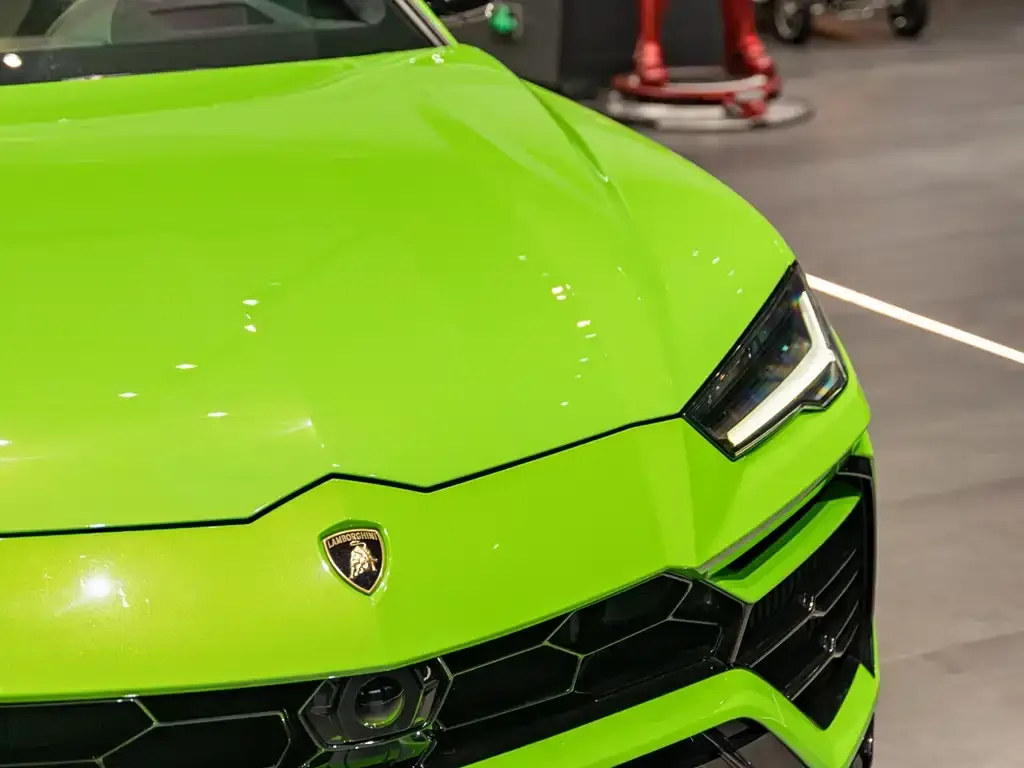 Lamborghini Urus — фото 10