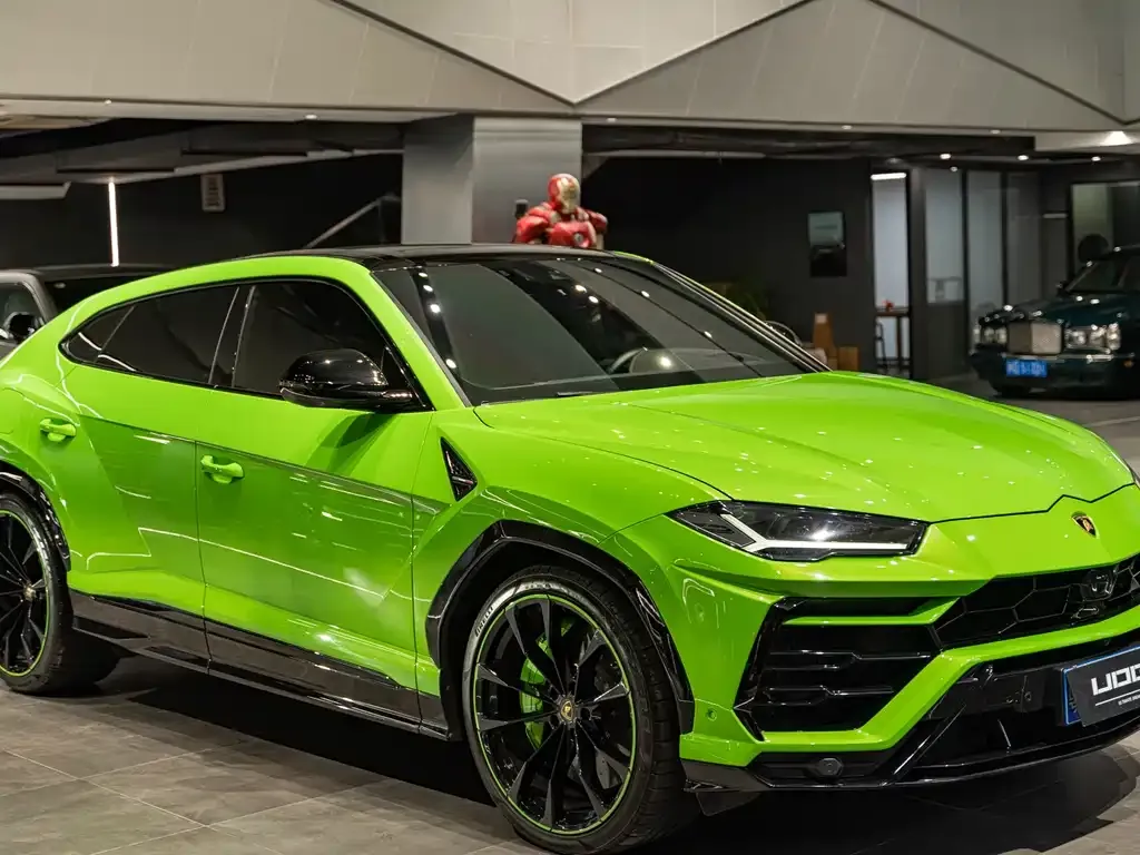 Lamborghini Urus — фото 9
