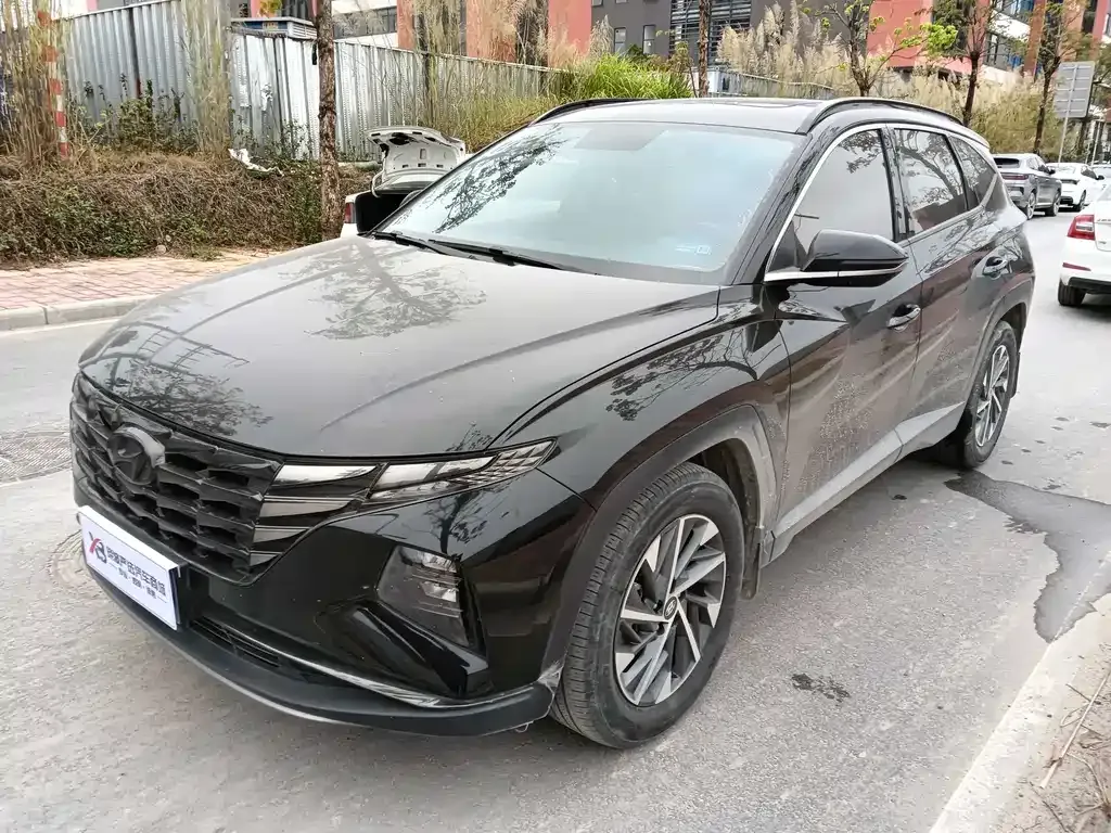 Hyundai Tucson — фото 1