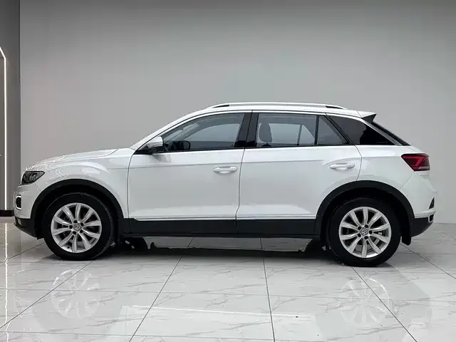 Volkswagen T-Roc — фото 2