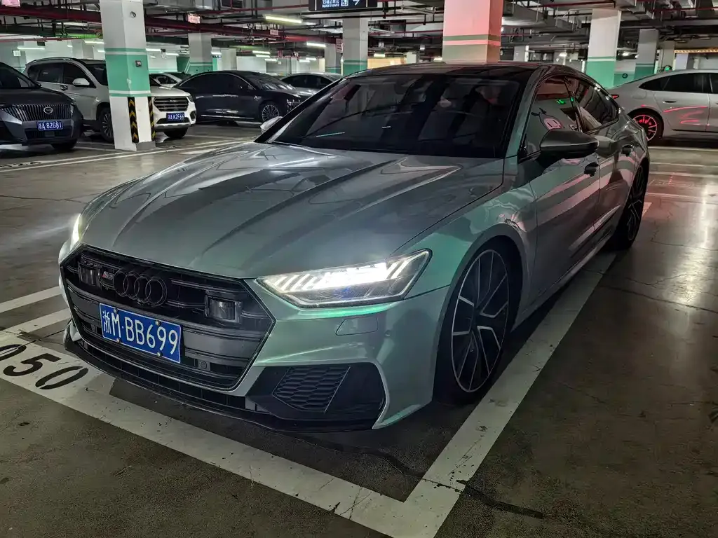 Audi S7 — фото 1