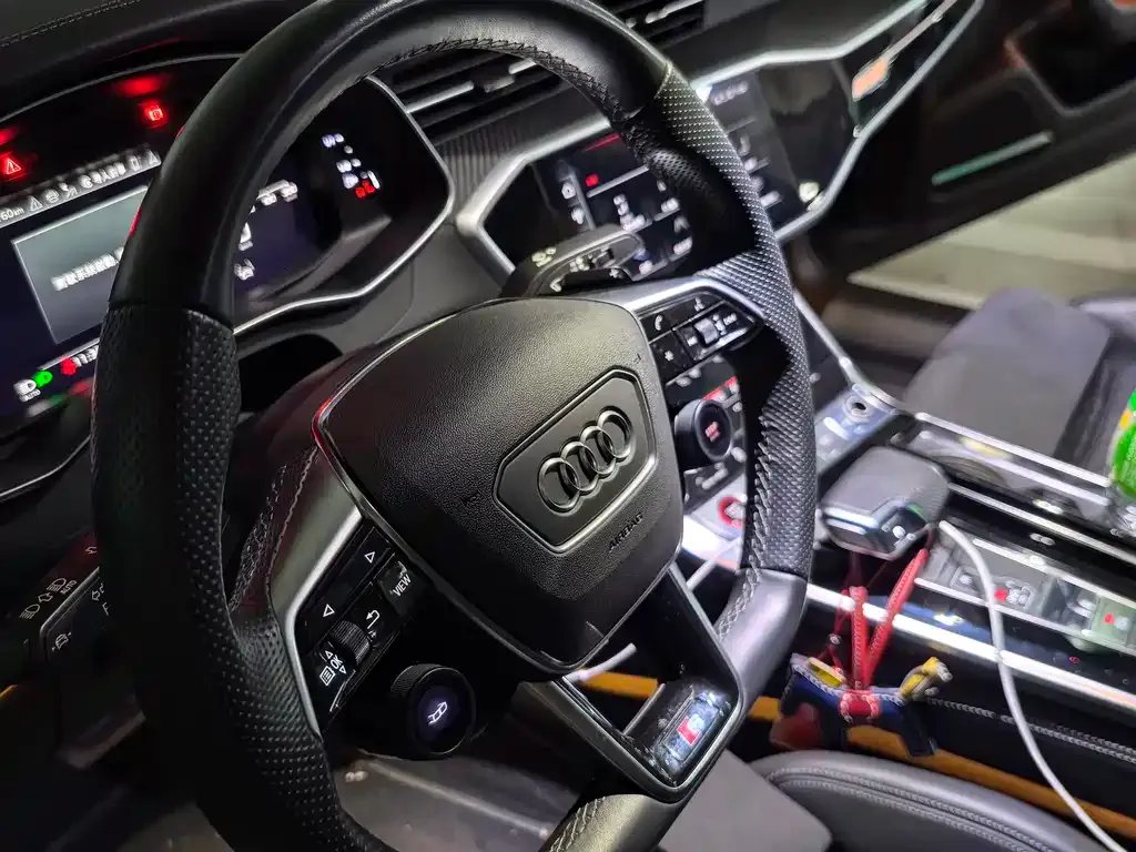 Audi S7 — фото 8