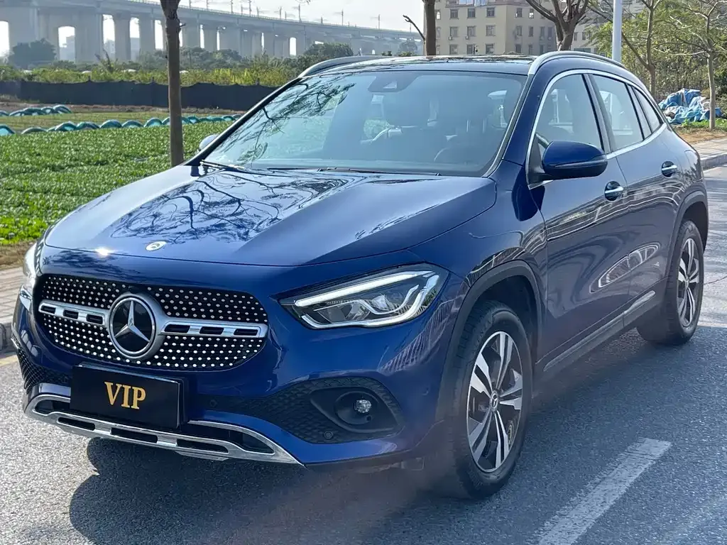 Mercedes-Benz GLA — фото 1