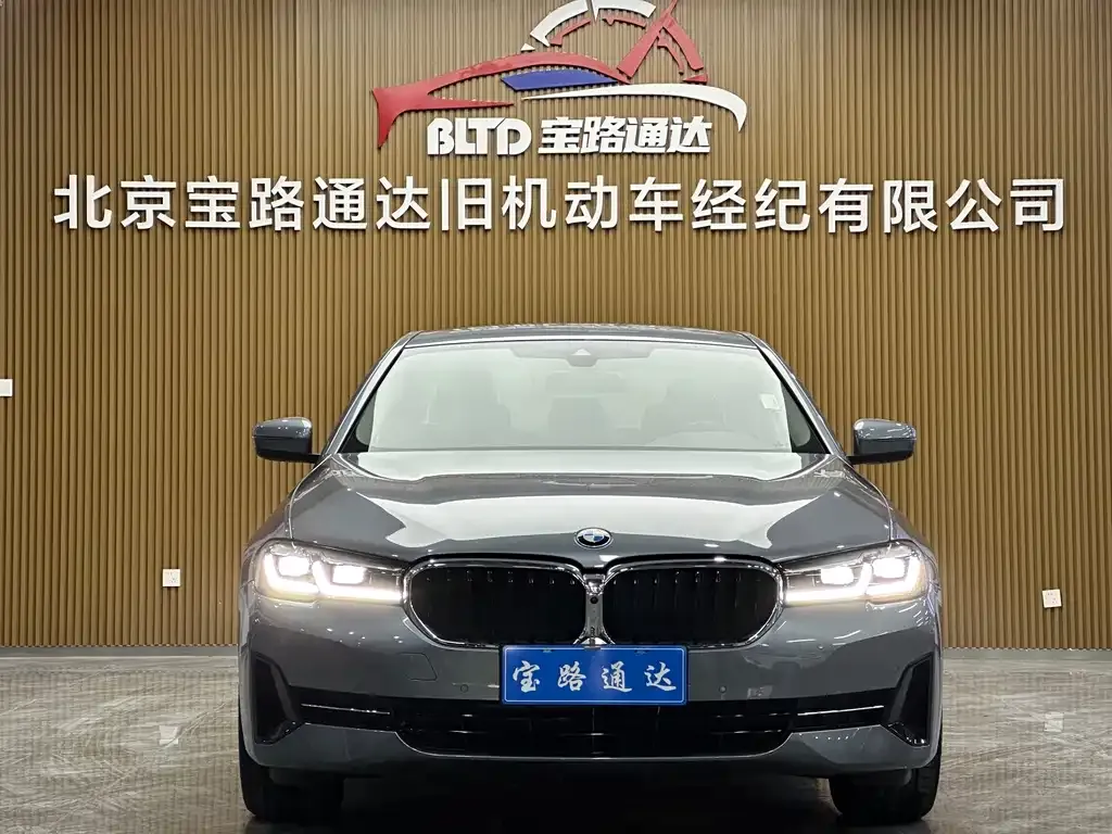 BMW 5 Series (Import) — фото 10