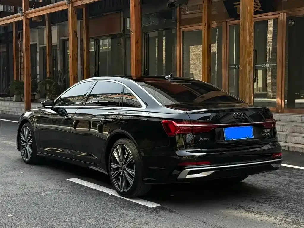 Audi A6L — фото 5