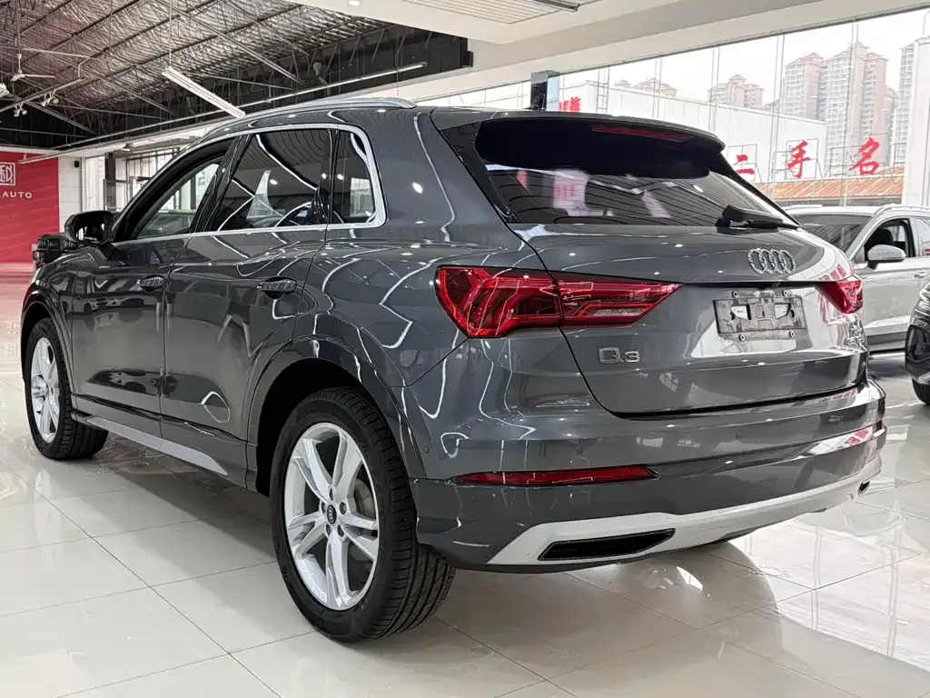 Audi Q3 — фото 8