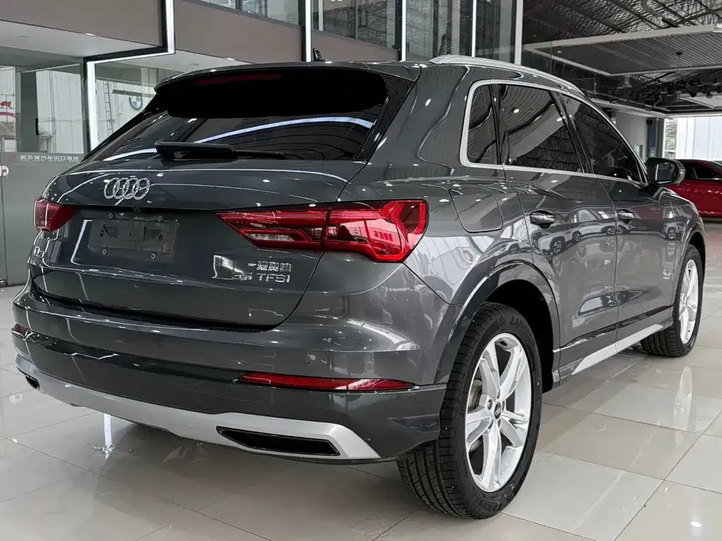 Audi Q3 — фото 6