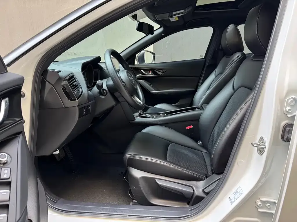 Mazda CX-4 — фото 3