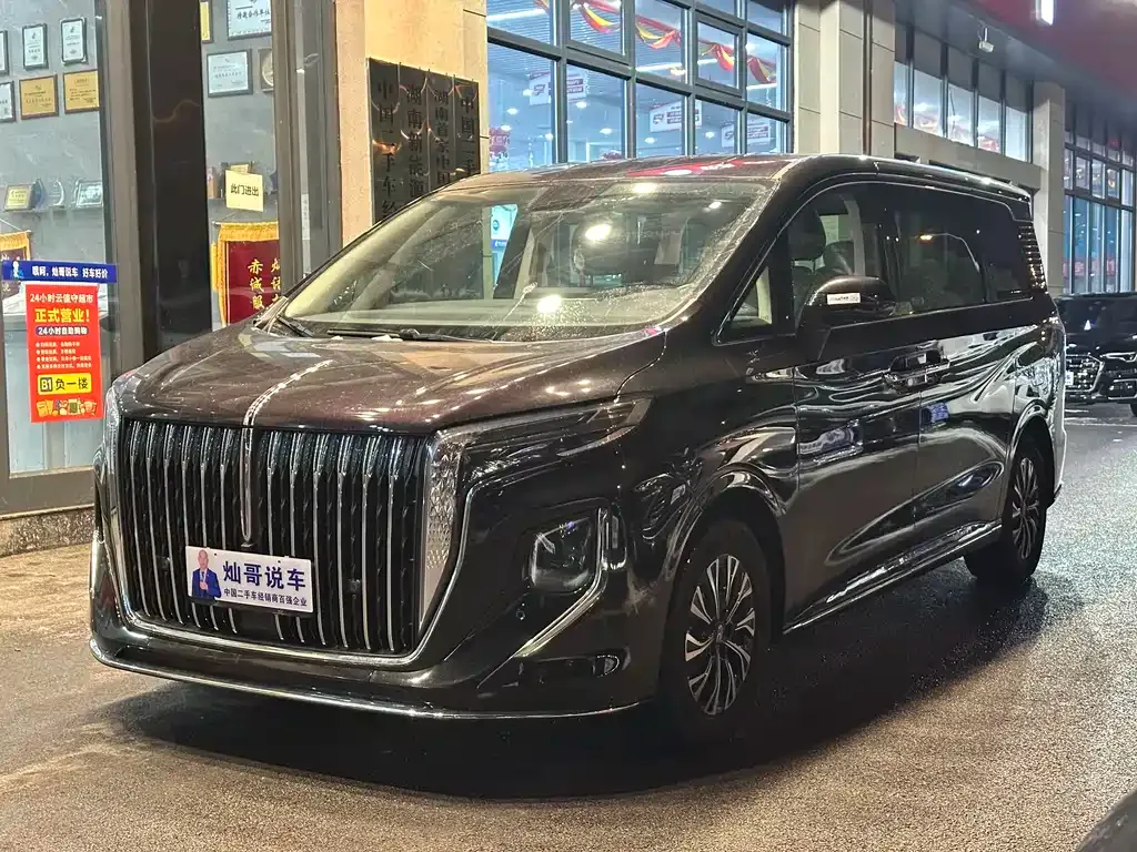 Hongqi HQ9 — фото 1