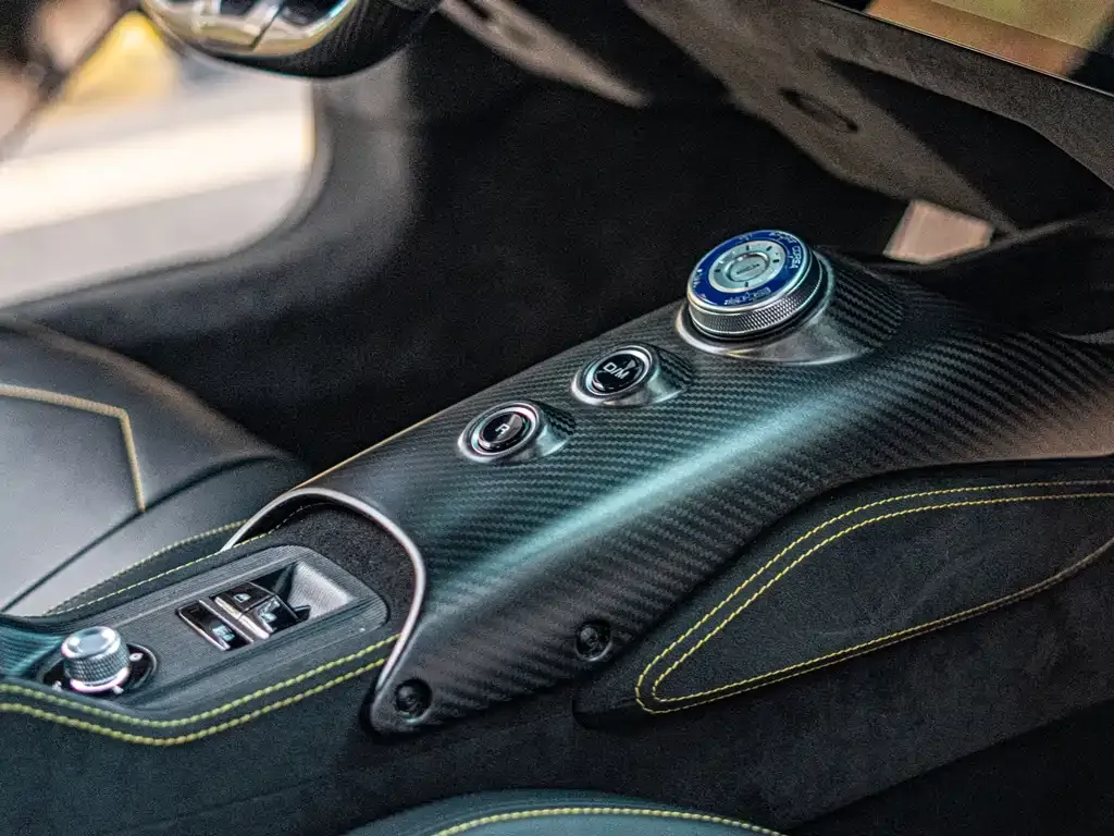 Maserati MC20 — фото 4
