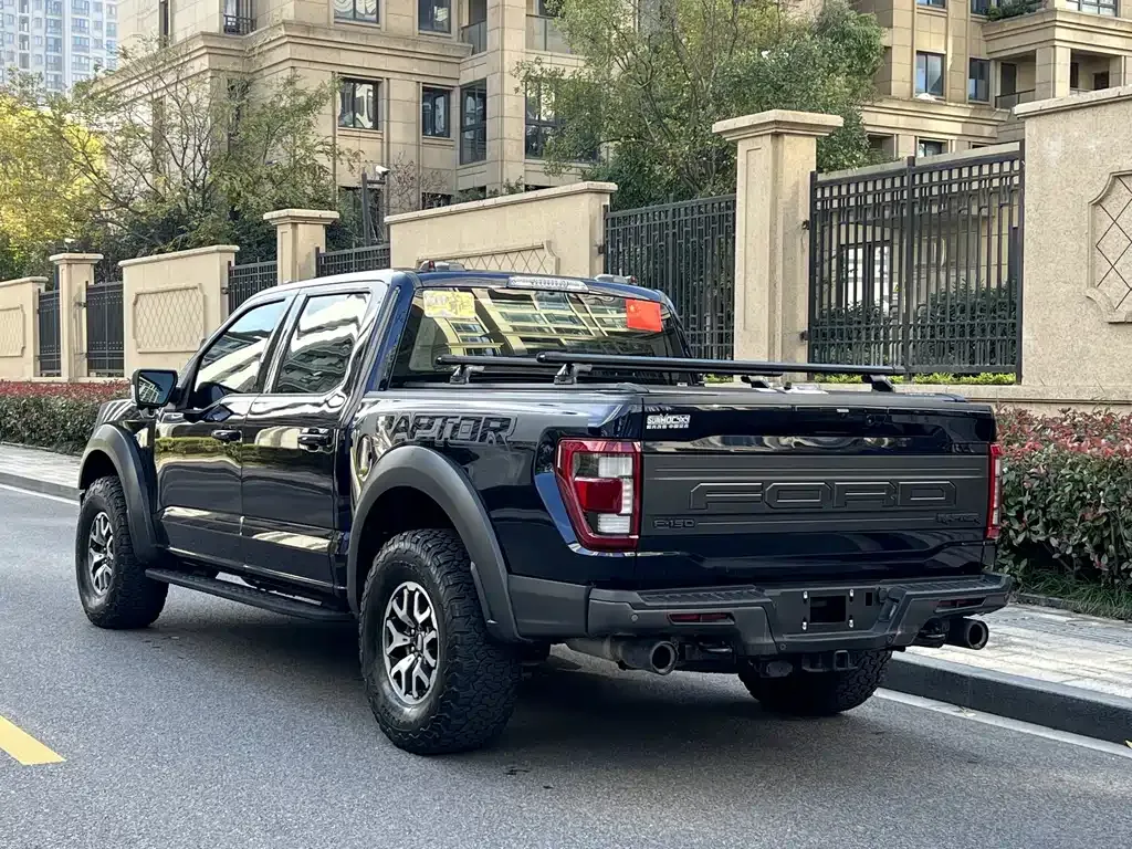 Ford F-150 Raptor — фото 8