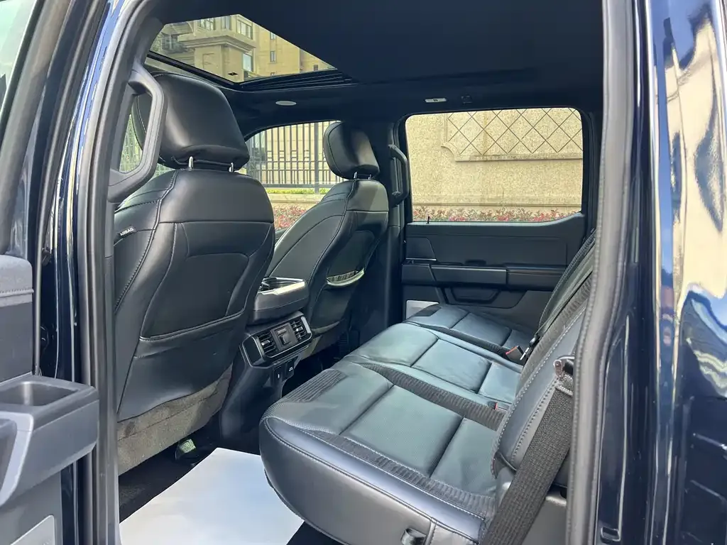 Ford F-150 Raptor — фото 2