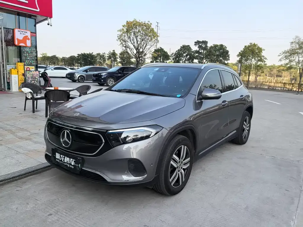 Mercedes-Benz EQA — фото 1