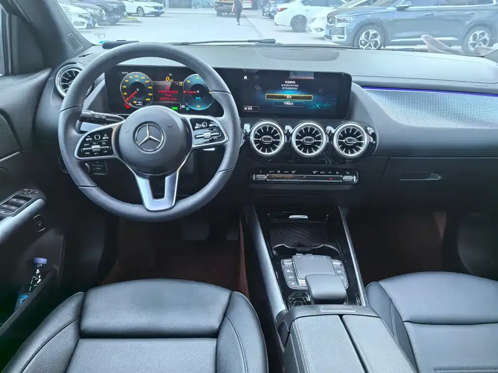 Mercedes-Benz EQA — фото 7