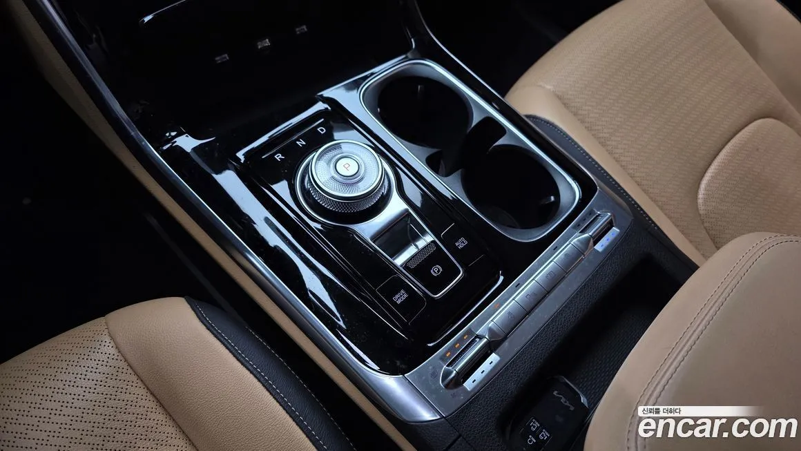 Kia Carnival — фото 10