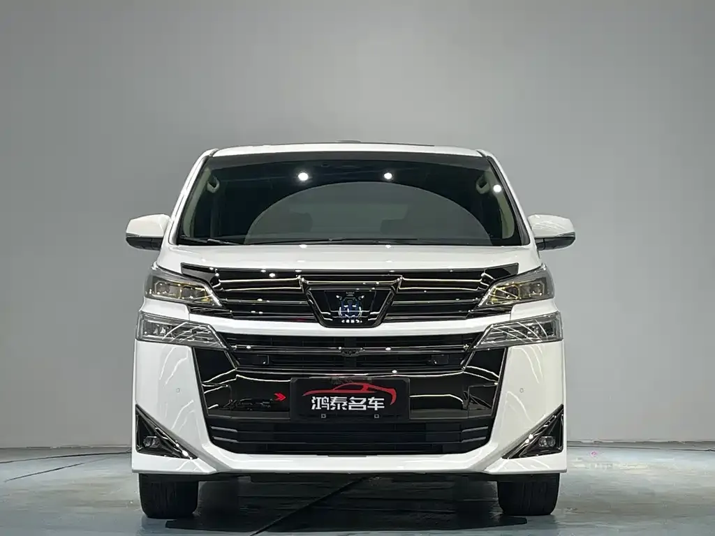 Toyota Vellfire — фото 4