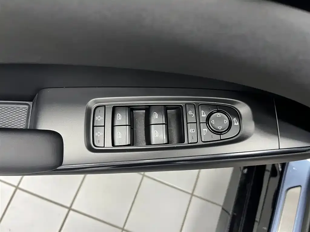 BYD Seal — фото 2