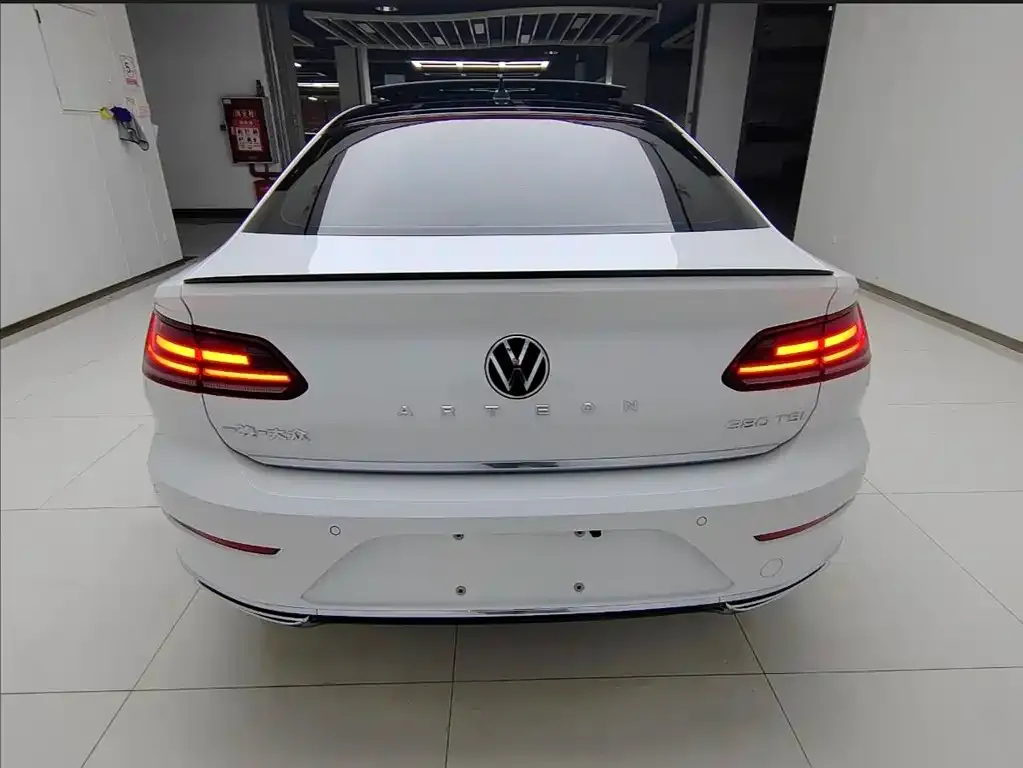 Volkswagen CC — фото 4