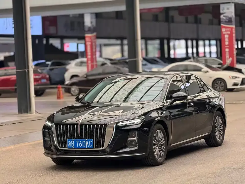 Hongqi H5 — фото 1