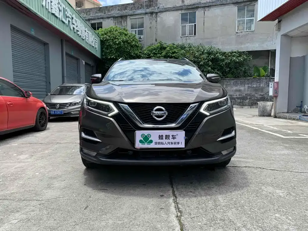 Nissan Qashqai — фото 7