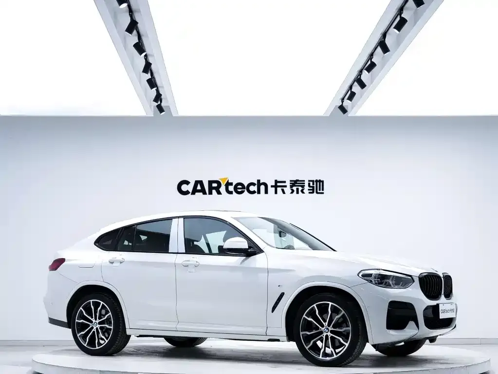 BMW X4 — фото 7