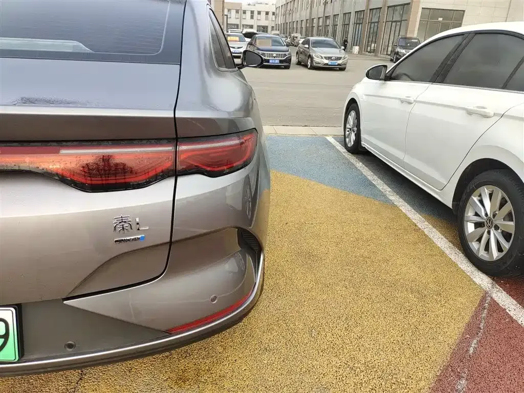BYD Qin L — фото 7