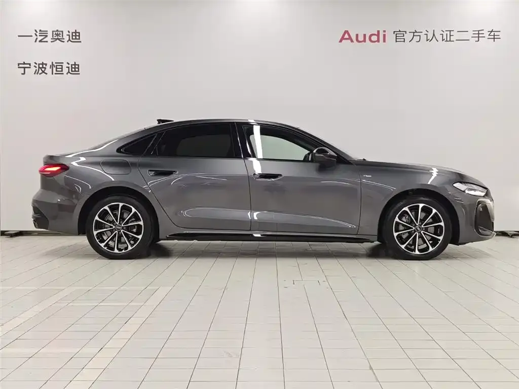 Audi A5L — фото 4