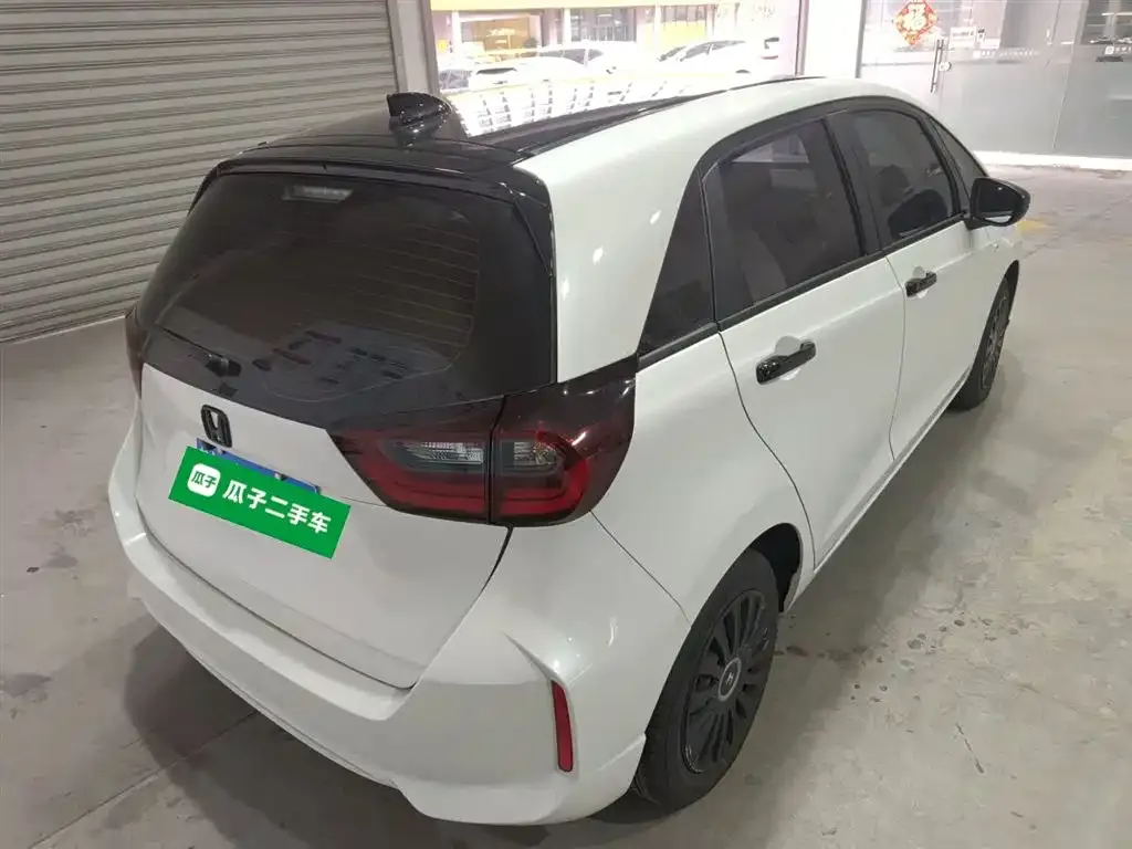 Honda Fit — фото 4