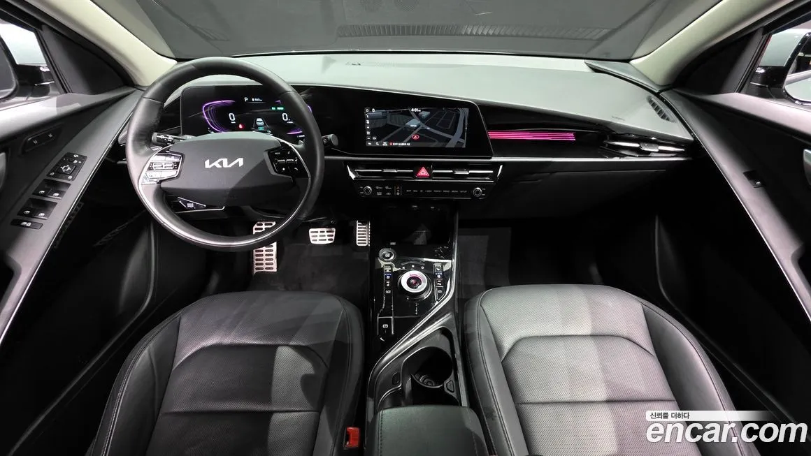 Kia Niro — фото 8