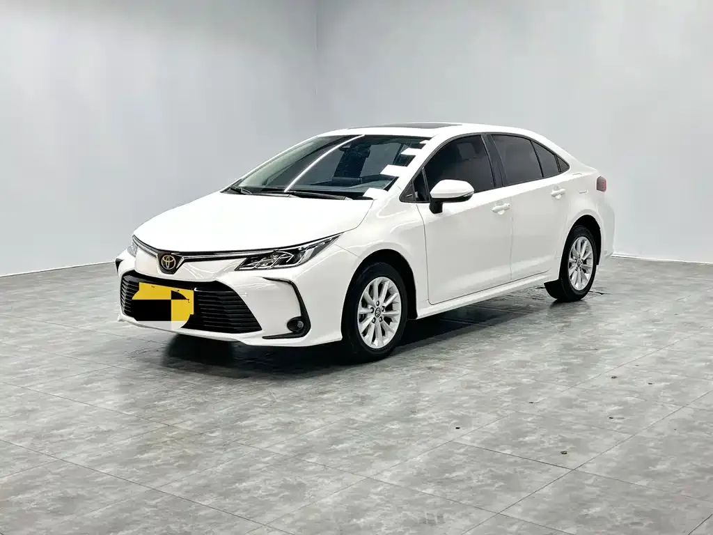 Toyota Corolla — фото 1