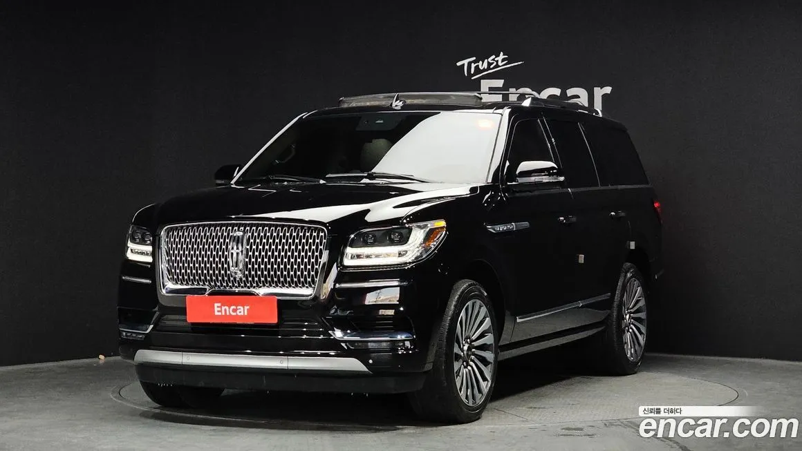Lincoln Navigator — фото 1