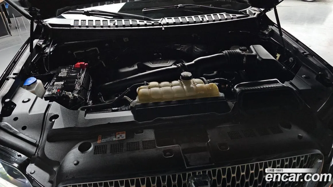 Lincoln Navigator — фото 10