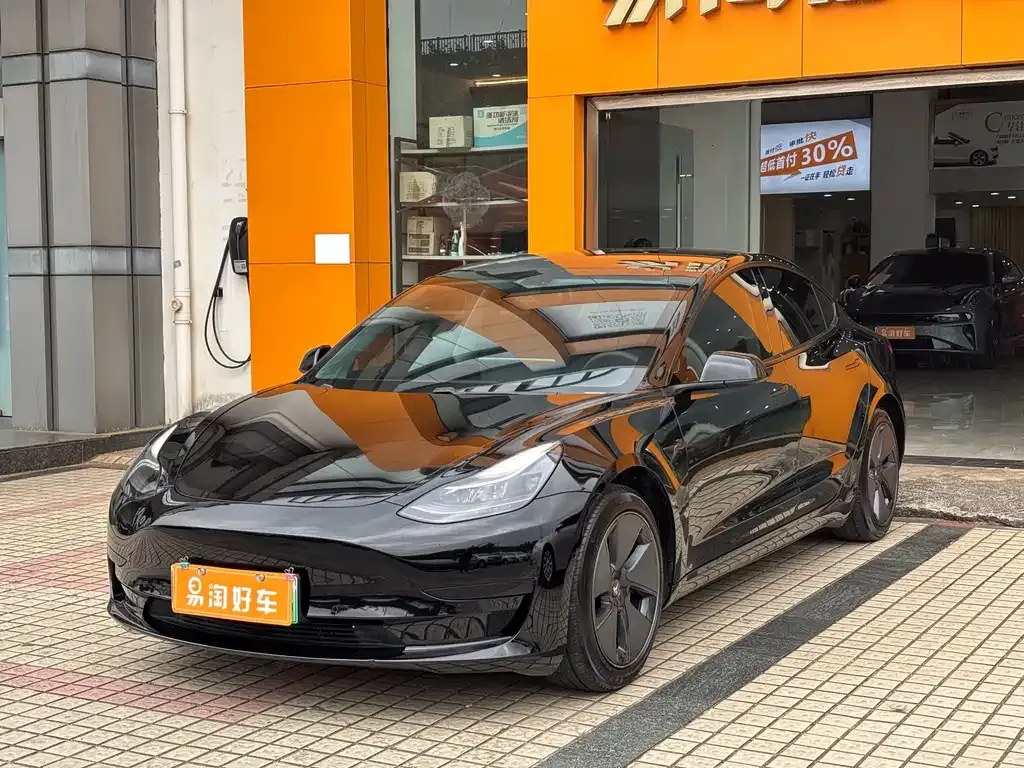 Tesla Model 3 — фото 6