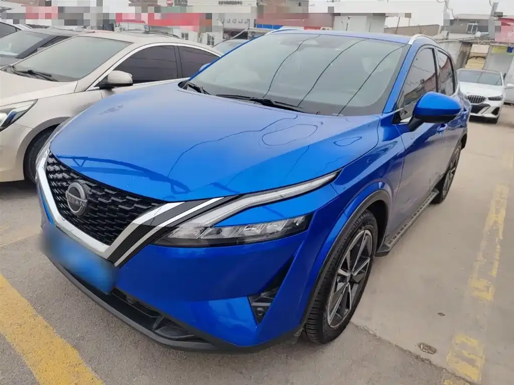 Nissan Qashqai — фото 1
