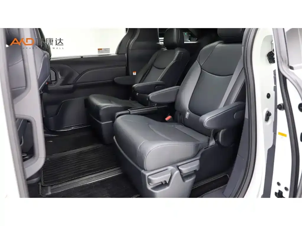 Toyota Granvia — фото 7