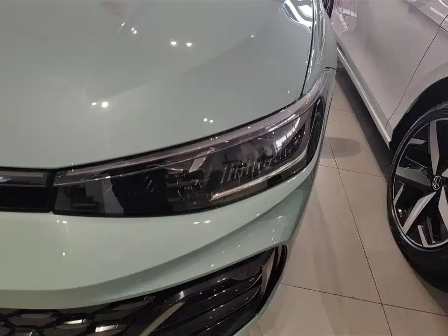 Volkswagen Passat — фото 4