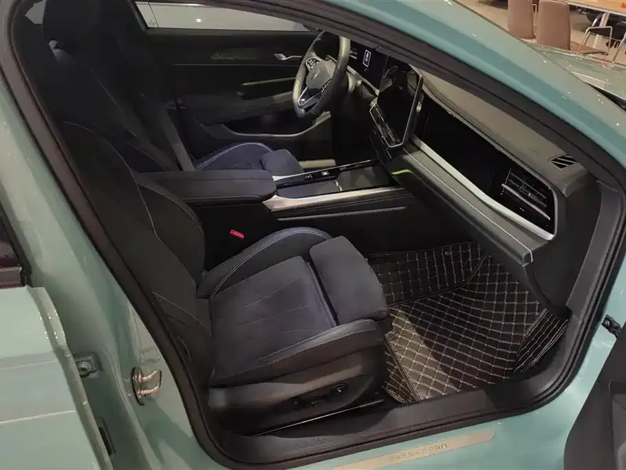 Volkswagen Passat — фото 2