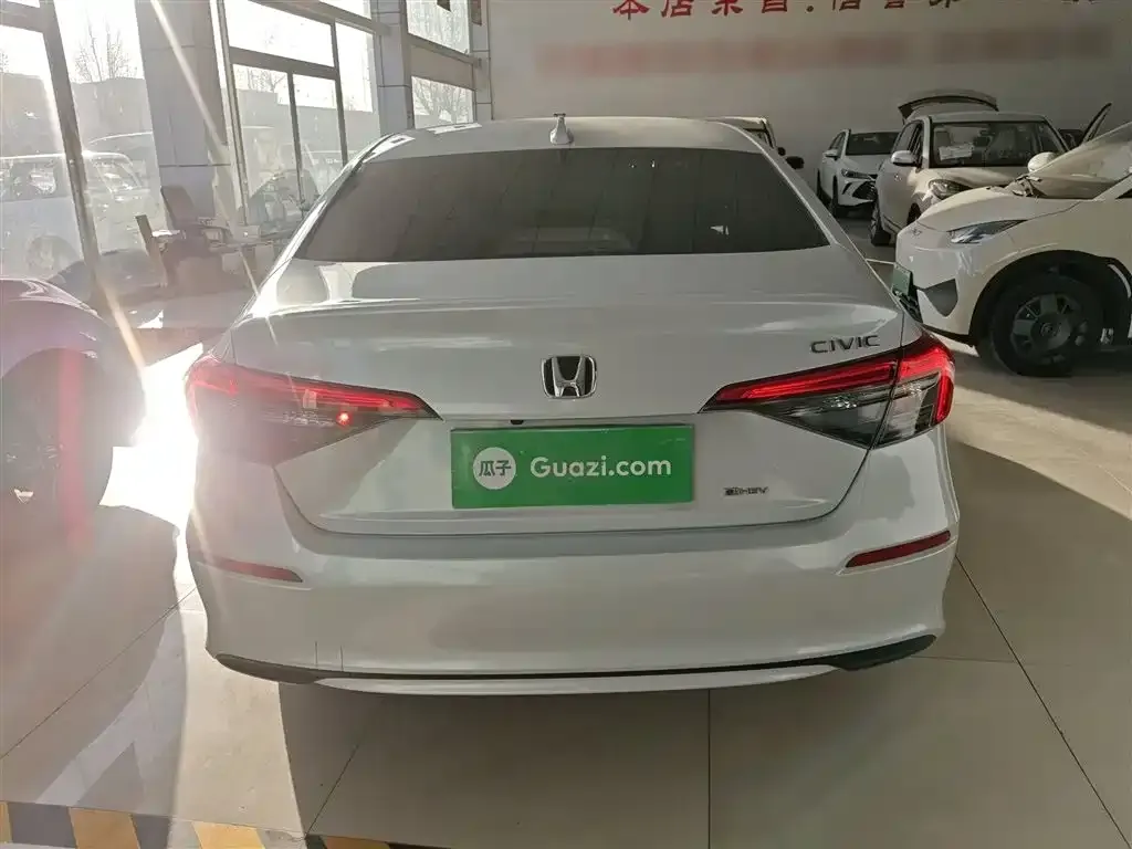 Honda Civic — фото 2