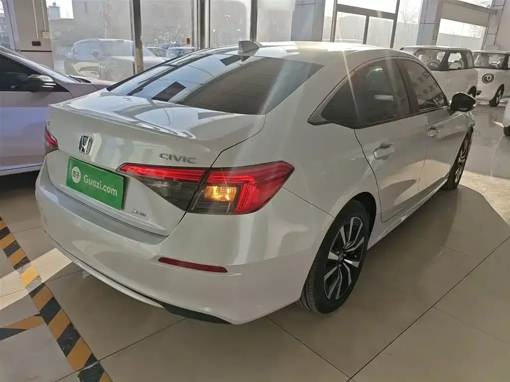 Honda Civic — фото 3