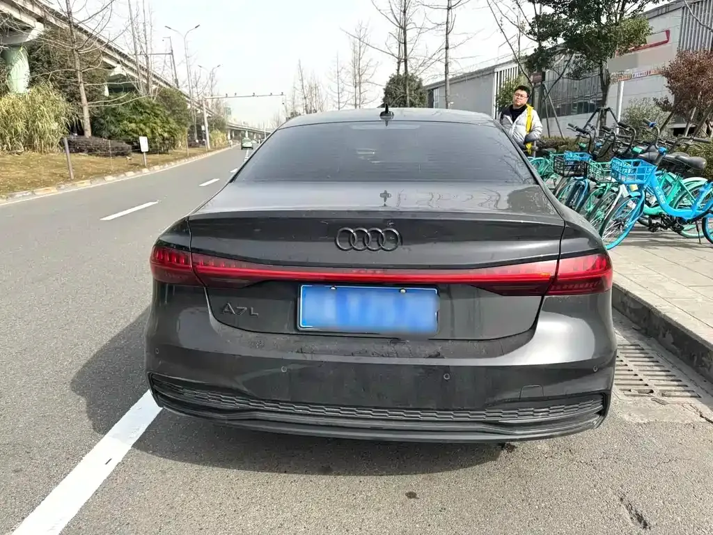 Audi A7L — фото 3