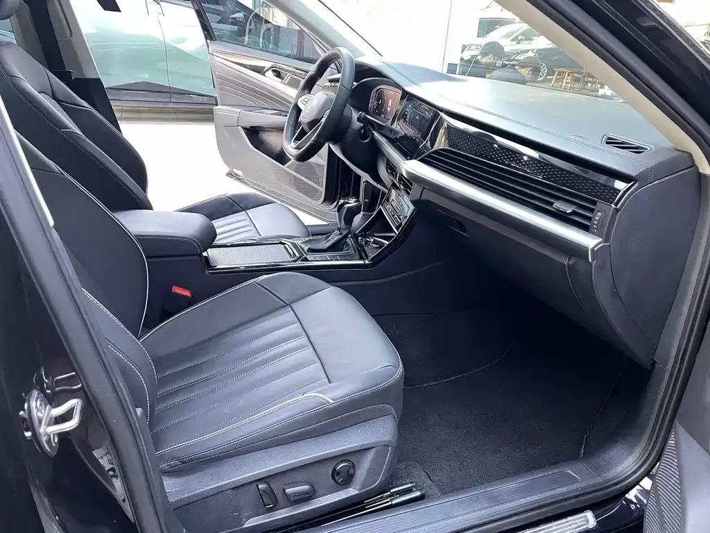 Volkswagen Passat — фото 7