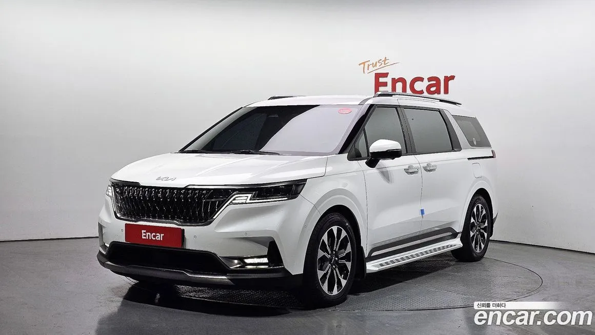 Kia Carnival — фото 1