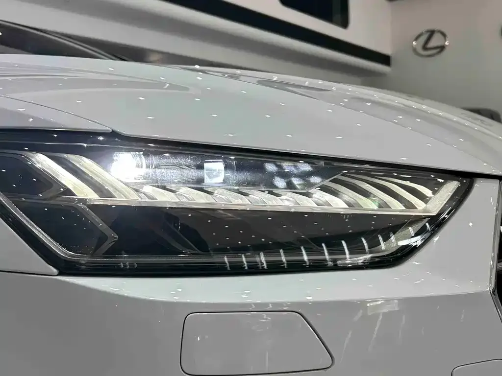 Audi A7L — фото 3