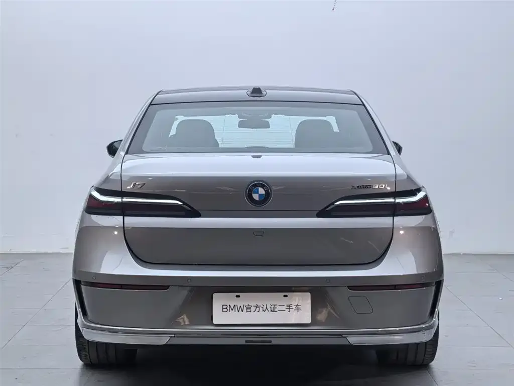 BMW i7 — фото 4