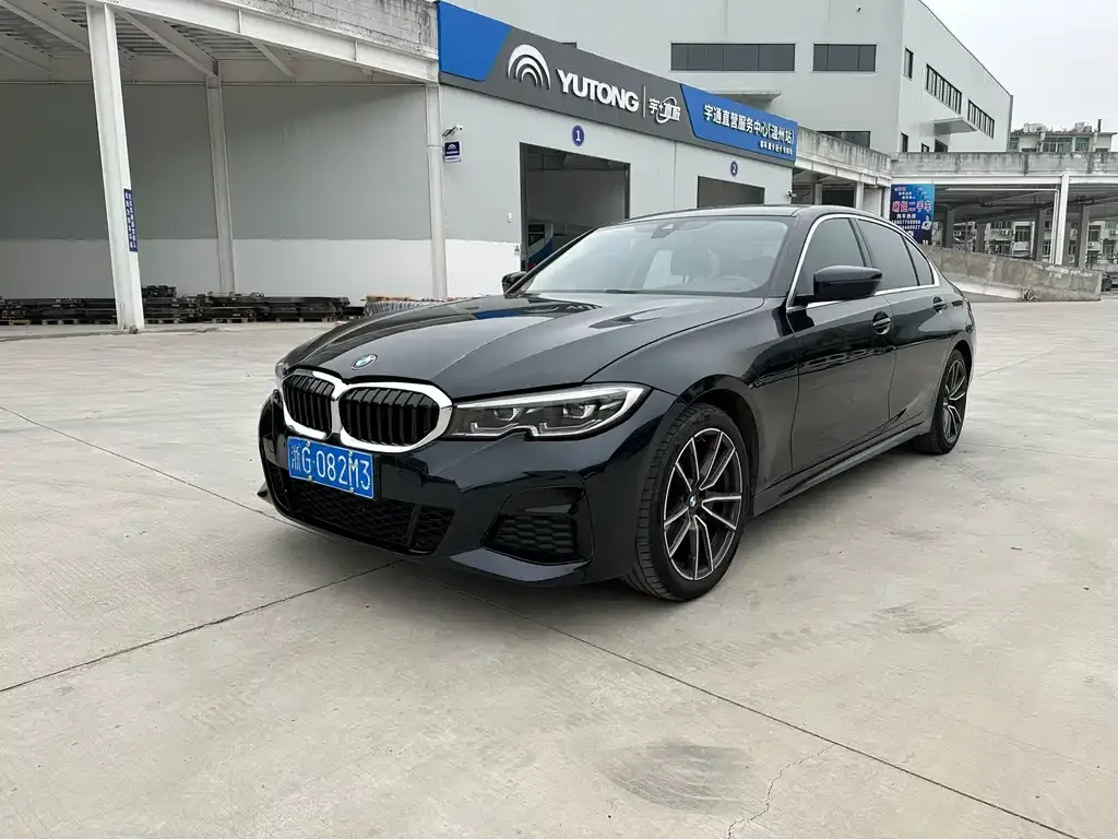 BMW 3 Series — фото 1