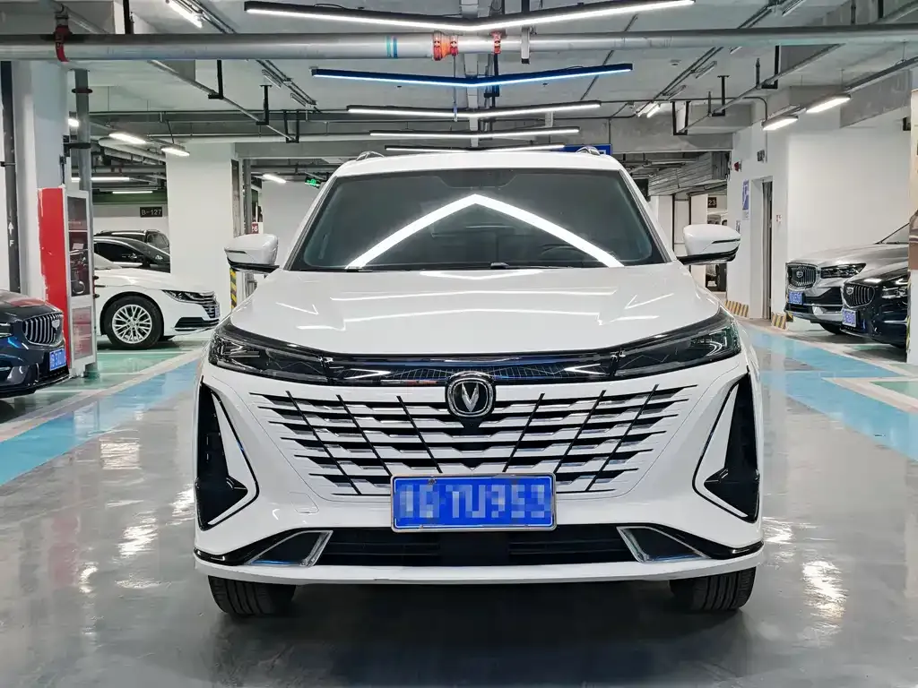 Changan CS75PLUS — фото 4