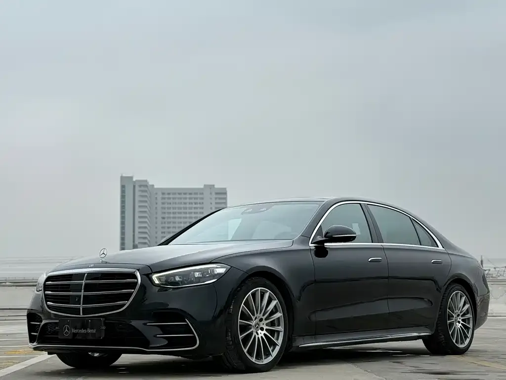 Mercedes-Benz S-Class — фото 1