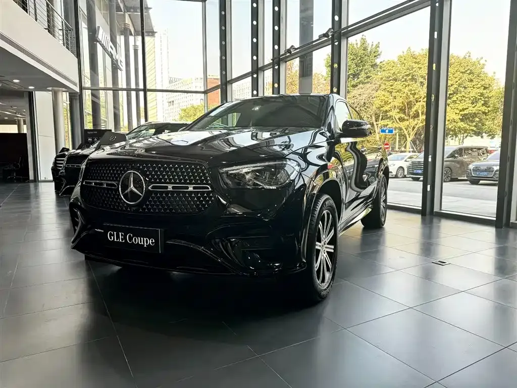 Mercedes-Benz GLE Coupe — фото 1