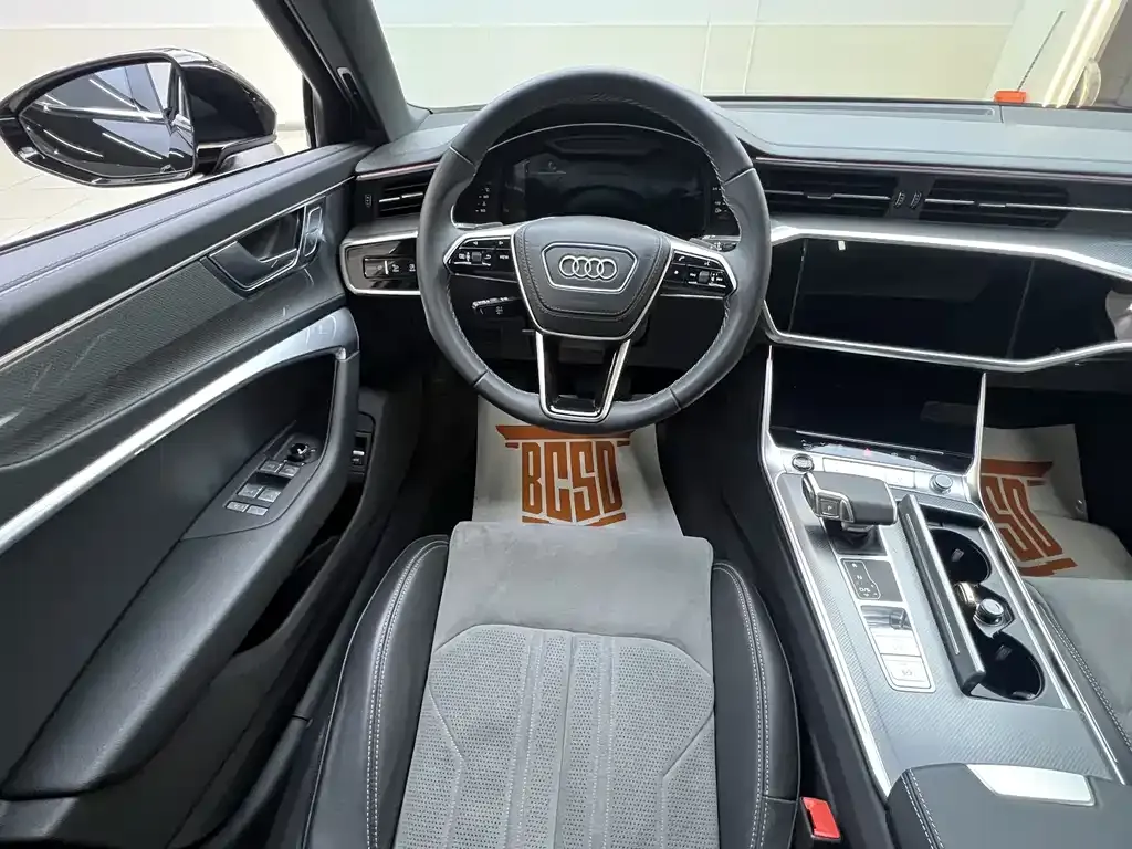Audi A6L — фото 7