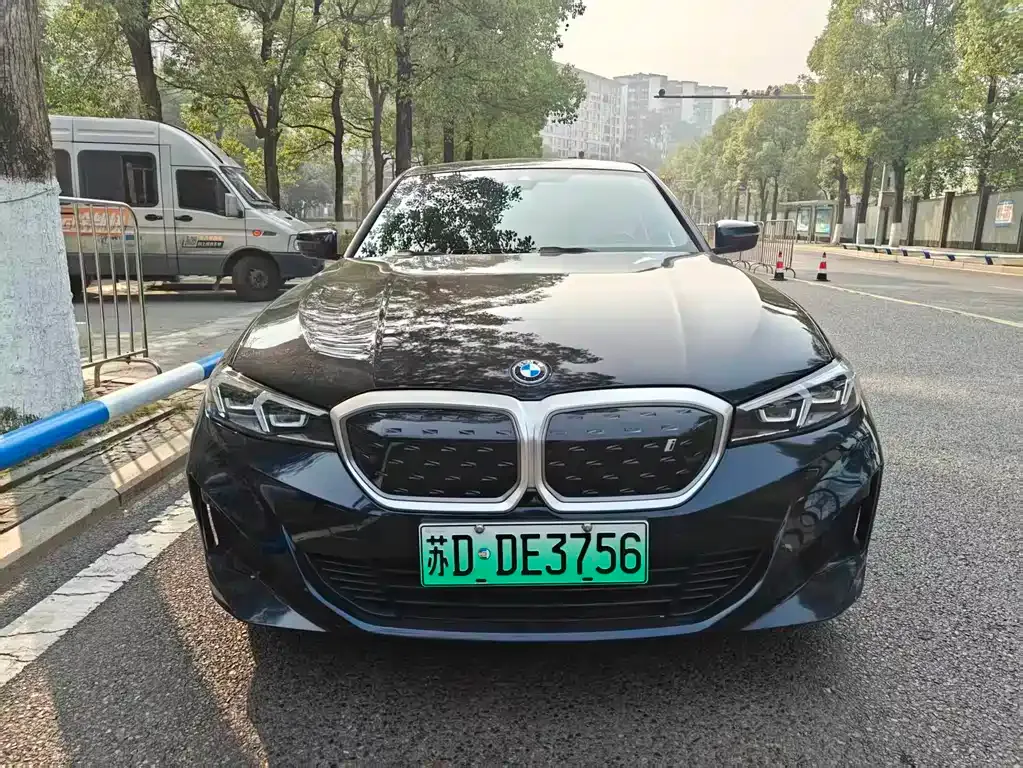 BMW i3 — фото 8